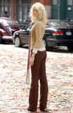 th_14738_claudia_gap_commercial_33_122_1008lo.jpg