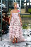 th_04213_20030121_Paris_Chanel_01_122_380lo.jpg