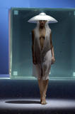 th_67502_Hussein_Chalayan_Paris_Fashion_Show_160_123_403lo.jpg