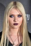 Taylor Momsen テイラー・モムセン