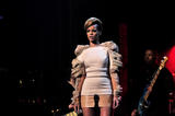 th_97626_Rihanna_performes_on_the_David_Letterman_Show_010_122_505lo.jpg