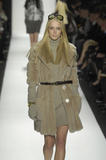 th_19583_Michael_Kors_F_W_07_NY_Fashion_Show_0003_122_955lo.jpg